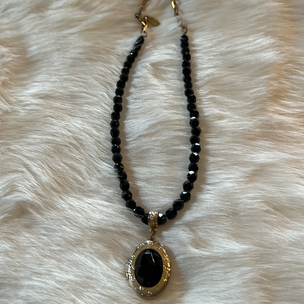 1928 Vintage Black Beaded Locket Necklace 300$